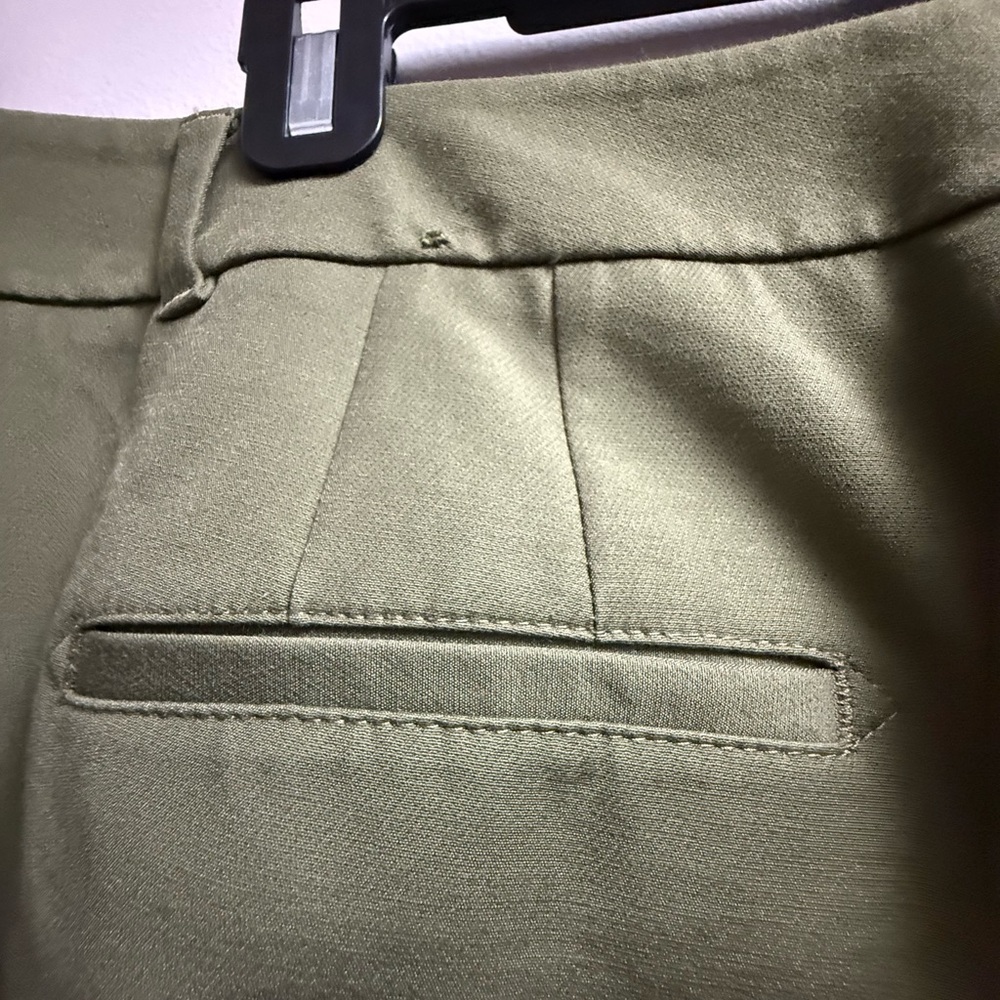 2/$45 on $30 Pants. GUC Women’s Size 14 WHBM Olive Green Slim Ankle Pants - Picture 3 of 7